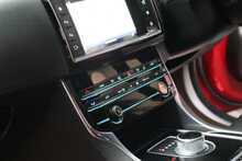 Jaguar XE V6 S 