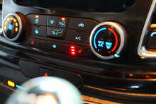 Ford Transit Custom 280 EcoBlue Limited 