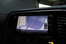 Mitsubishi Outlander DI-D 4 