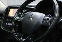 Mitsubishi Outlander DI-D 4 