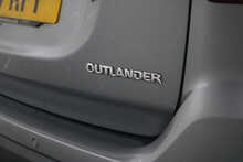 Mitsubishi Outlander DI-D 4 