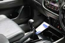 Mitsubishi Outlander DI-D 4 