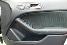 Mercedes-Benz B Class B220d AMG Line 