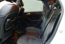 Mercedes-Benz B Class B220d AMG Line 