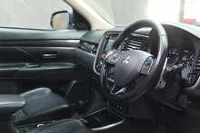 Mitsubishi Outlander DI-D 4 