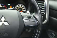 Mitsubishi Outlander DI-D 4 