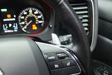 Mitsubishi Outlander DI-D 4 