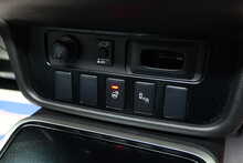 Mitsubishi Outlander DI-D 4 