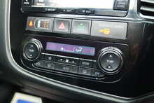 Mitsubishi Outlander DI-D 4 