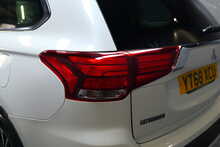 Mitsubishi Outlander DI-D 4 