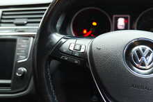 Volkswagen Tiguan TDI BlueMotion Tech SE Navigation 