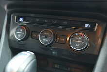 Volkswagen Tiguan TDI BlueMotion Tech SE Navigation 