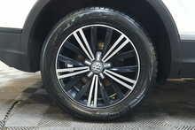 Volkswagen Tiguan TDI BlueMotion Tech SE Navigation 