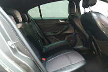 Ford Focus T EcoBoost ST-Line X 