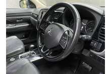 Mitsubishi Outlander DI-D 4 