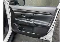 Mitsubishi Outlander DI-D 4 