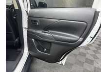 Mitsubishi Outlander DI-D 4 