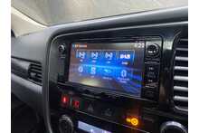 Mitsubishi Outlander DI-D 4 