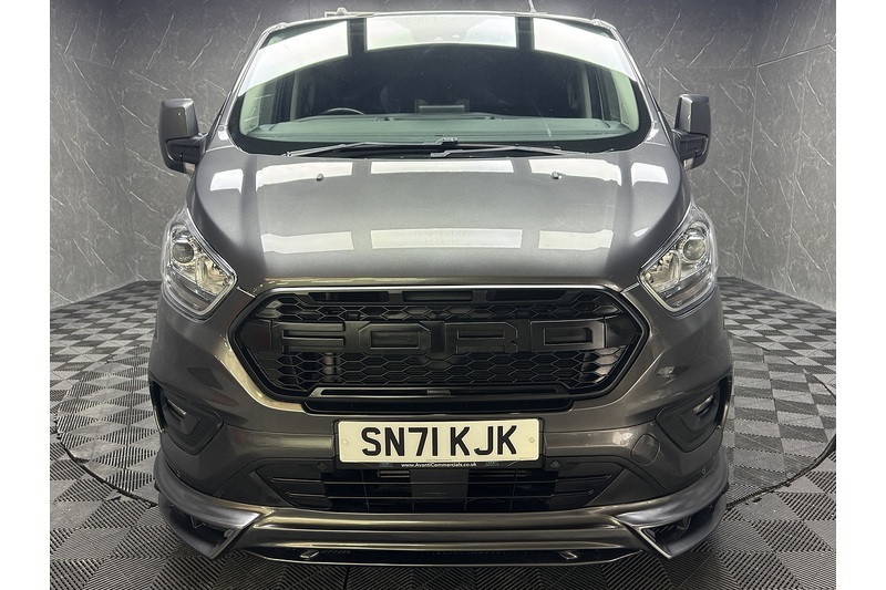 Ford 2.0 300 EcoBlue Limited Crew Van Double Cab 5dr Diesel Manual L2 H1 Euro 6 (s/s) (130 ps)