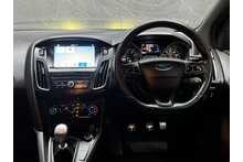 Ford Focus T EcoBoost ST-Line 