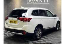 Mitsubishi Outlander DI-D 3 
