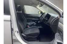 Mitsubishi Outlander DI-D 3 