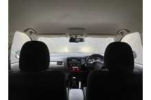 Mitsubishi Outlander DI-D 3 