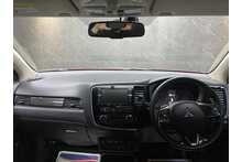 Mitsubishi Outlander DI-D 4 