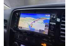 Mitsubishi Outlander DI-D 4 