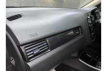 Mitsubishi Outlander DI-D 4 