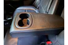 Mitsubishi Outlander DI-D 4 