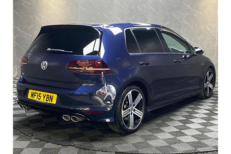 Volkswagen 2.0 TSI BlueMotion Tech R Hatchback 5dr Petrol DSG 4Motion Euro 6 (s/s) (300 ps)