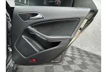 Mercedes-Benz CLA CLA180 AMG Line 