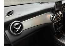 Mercedes-Benz CLA CLA180 AMG Line 