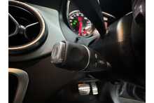 Mercedes-Benz CLA CLA180 AMG Line 