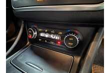 Mercedes-Benz CLA CLA180 AMG Line 