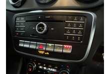 Mercedes-Benz CLA CLA180 AMG Line 