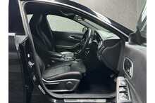 Mercedes-Benz CLA CLA180 AMG Line Edition 