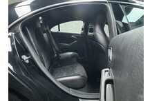 Mercedes-Benz CLA CLA180 AMG Line Edition 
