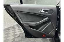 Mercedes-Benz CLA CLA180 AMG Line Edition 