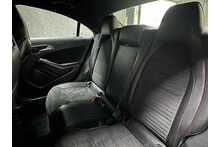 Mercedes-Benz CLA CLA180 AMG Line Edition 