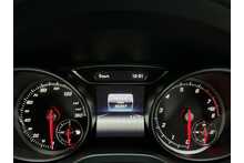 Mercedes-Benz CLA CLA180 AMG Line Edition 