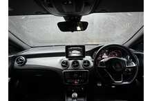 Mercedes-Benz CLA CLA180 AMG Line Edition 