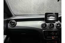 Mercedes-Benz CLA CLA180 AMG Line Edition 