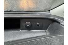 Ford Transit Custom 260 EcoBlue Leader 