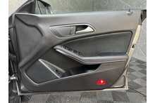 Mercedes-Benz CLA CLA180 AMG Line Edition 