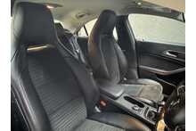 Mercedes-Benz CLA CLA180 AMG Line Edition 