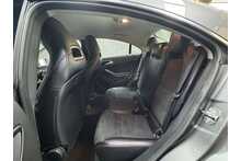 Mercedes-Benz CLA CLA180 AMG Line Edition 