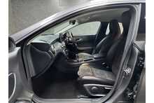 Mercedes-Benz CLA CLA180 AMG Line Edition 
