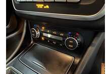 Mercedes-Benz CLA CLA180 AMG Line Edition 